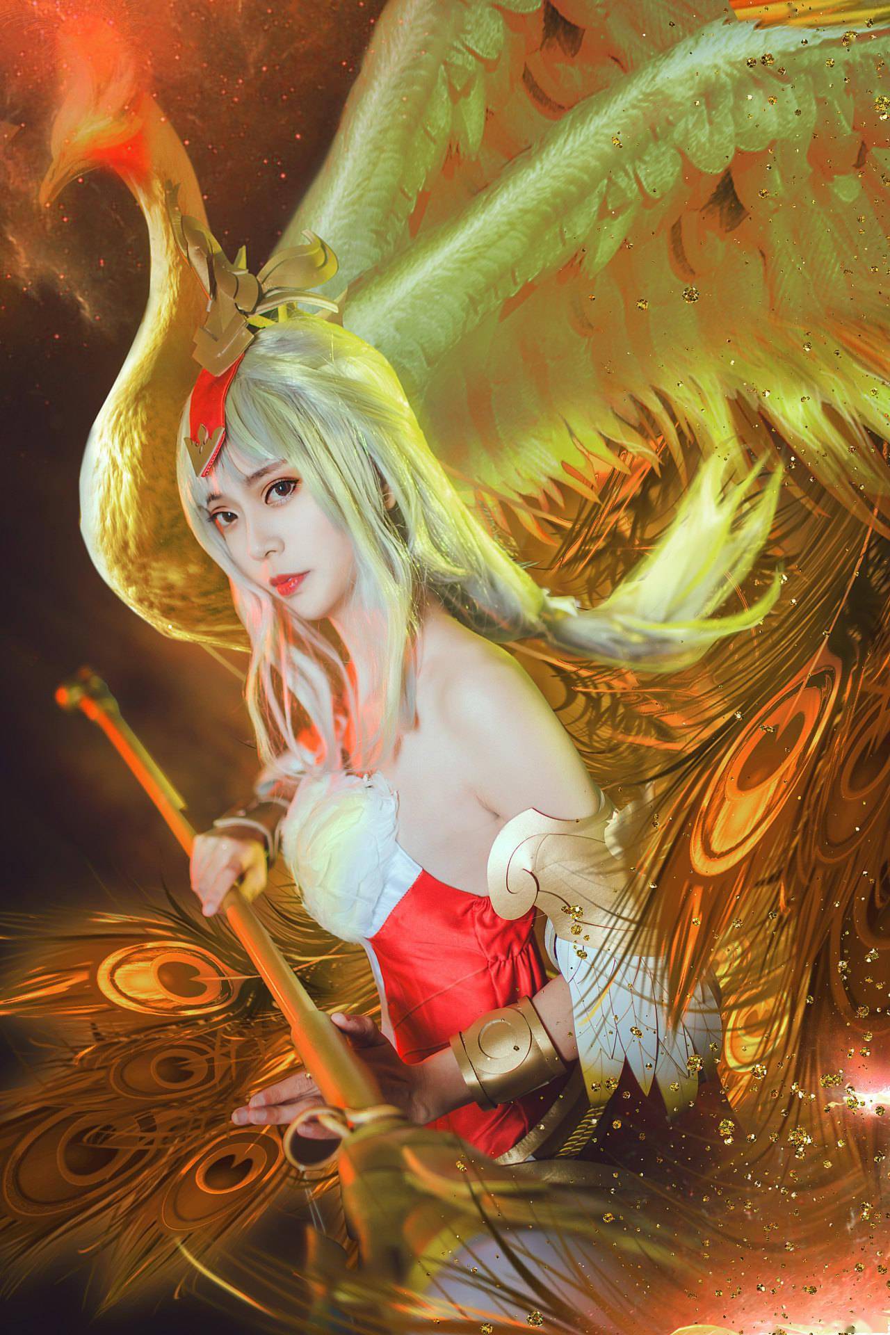 王者荣耀 王昭君 凤凰于飞cosplay 身作彩凤双飞翼,心