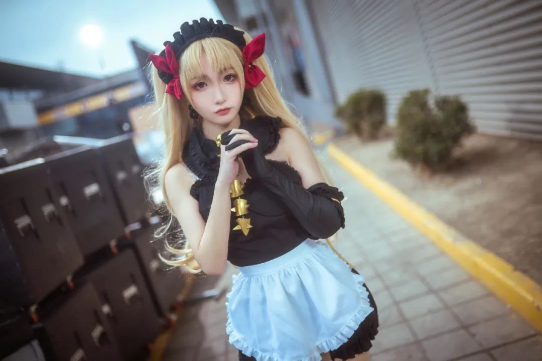 二次元cosplay美图:艾蕾同人女仆装,可爱与性感兼具